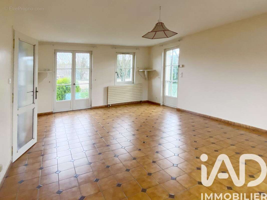 Photo 3 - Maison à COMPIEGNE
