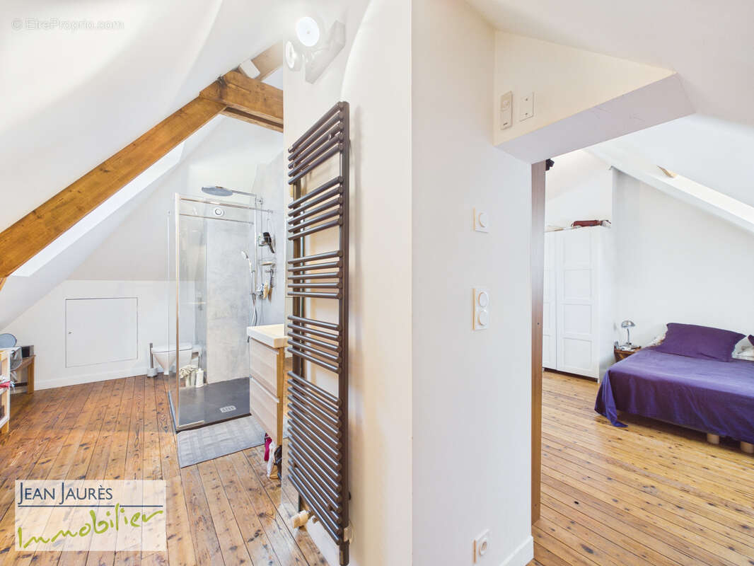 SAINTE-SAVINE   Maison familiale de charme, 4 chambres et beaux volumes ! - photo 14