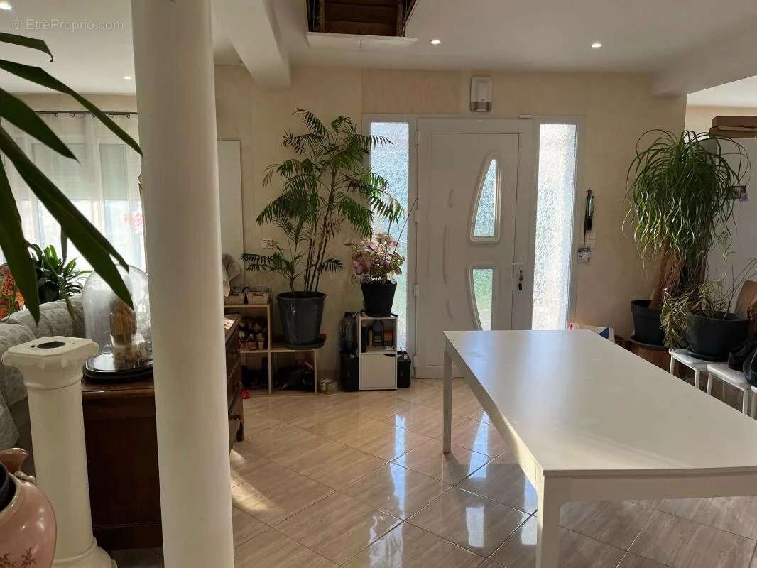 Maison à COULOUNIEIX-CHAMIERS