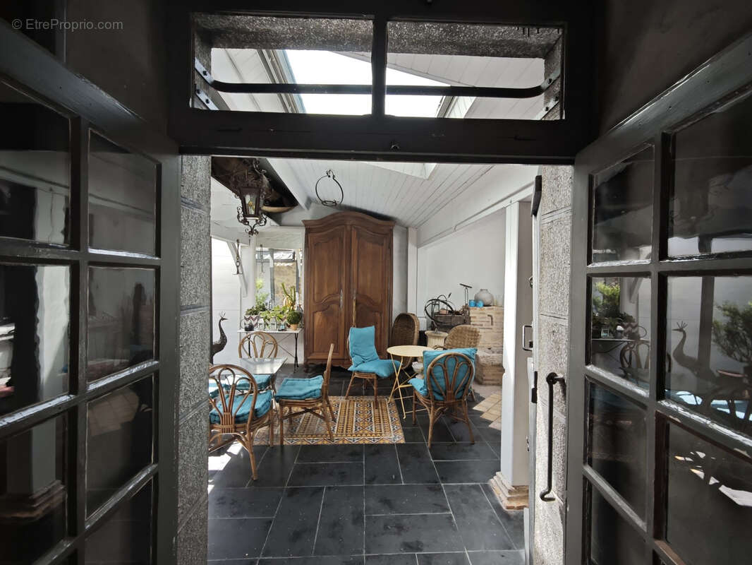 Commerce à SAINT-ESTEPHE