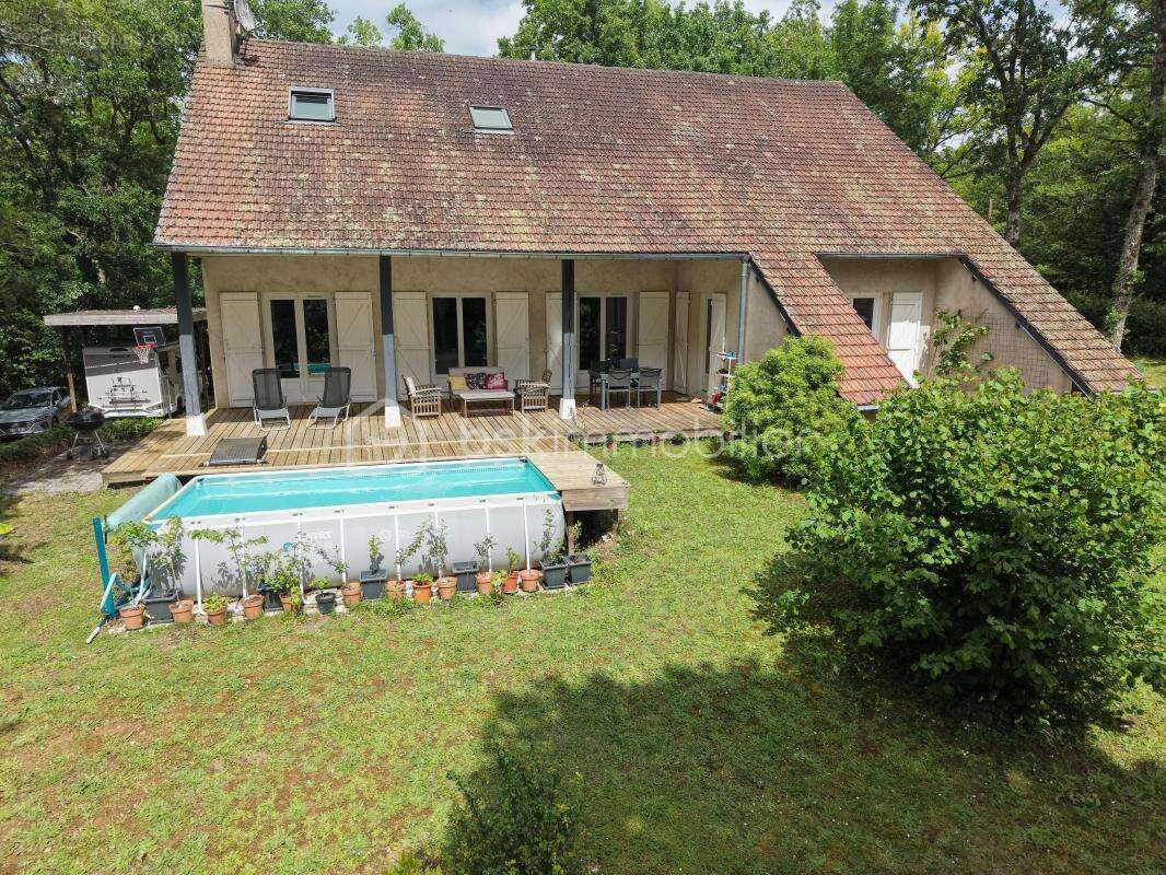 Maison à PLAIMPIED-GIVAUDINS