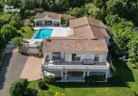 Maison à VALLAURIS