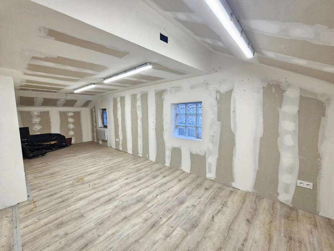 20251211_105041 - Commerce à ARCHES