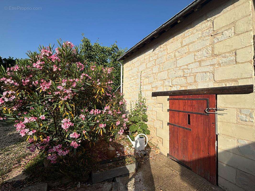Maison à LA MENITRE