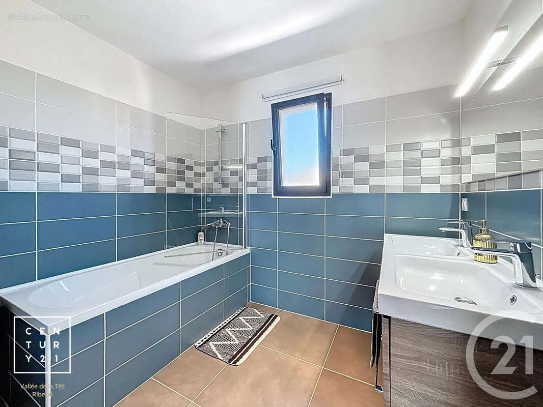 Maison 135 m² à Nefiach  - photo 15