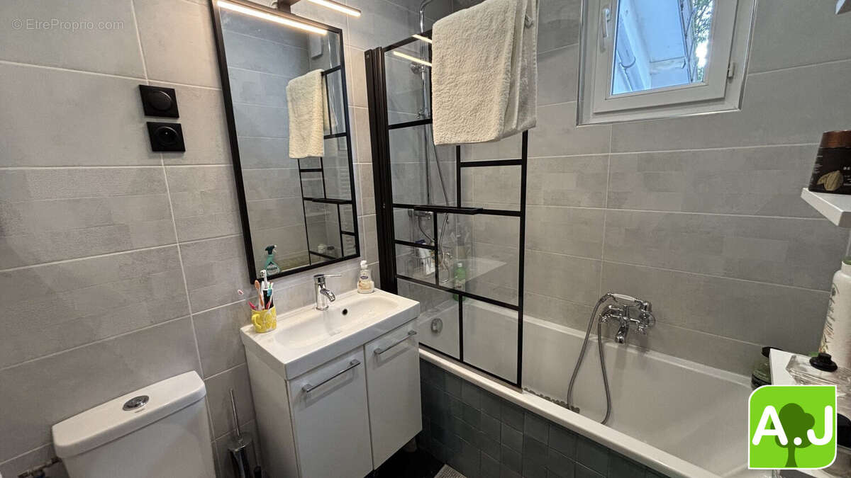 Maison à IVRY-LA-BATAILLE