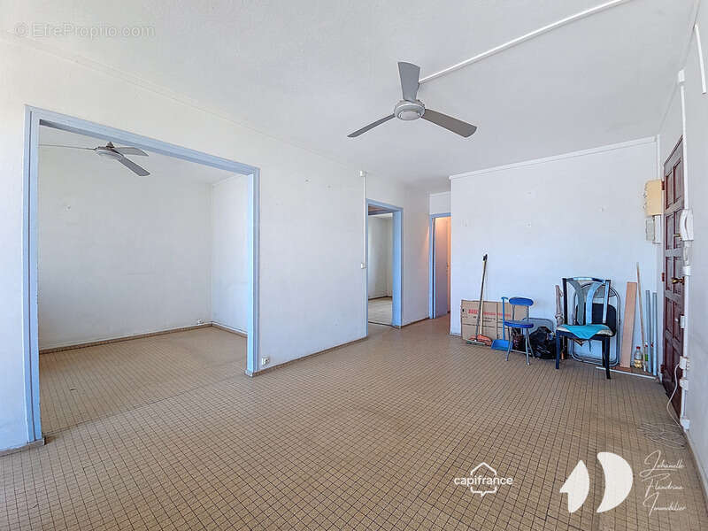 Appartement à LES ABYMES