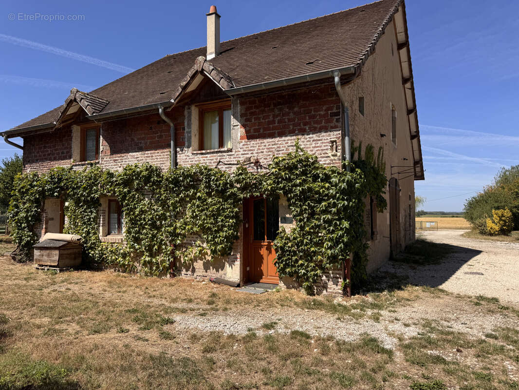 Propriété de charme   Gîte, 5 appartements et dépendances - 4 hectares - photo 23