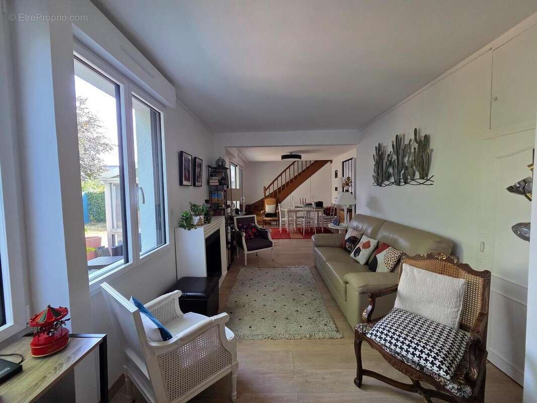 Photo 2 - Maison à AVRILLE