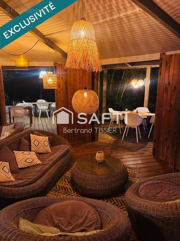 Photo 8 - Commerce à LES ANSES-D'ARLET