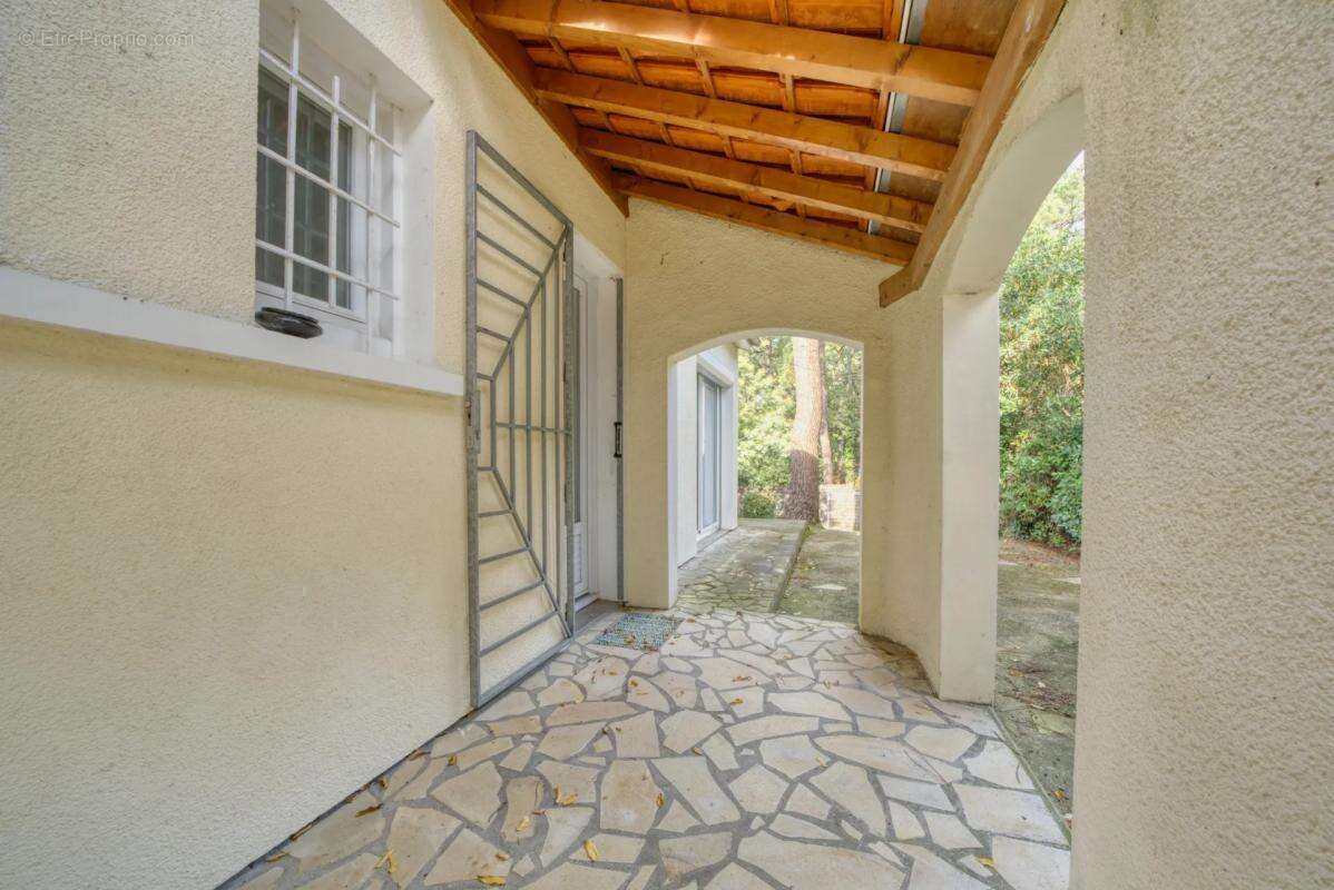 Maison à MESCHERS-SUR-GIRONDE