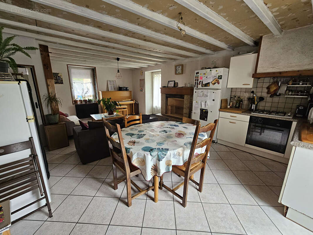 Maison à SAINT-SEBASTIEN-SUR-LOIRE