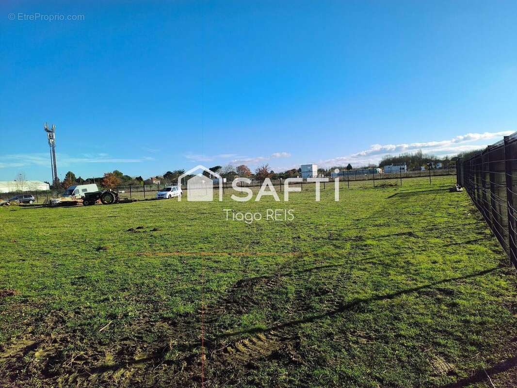 Terrain 5925 m² à Launaguet  - photo 8