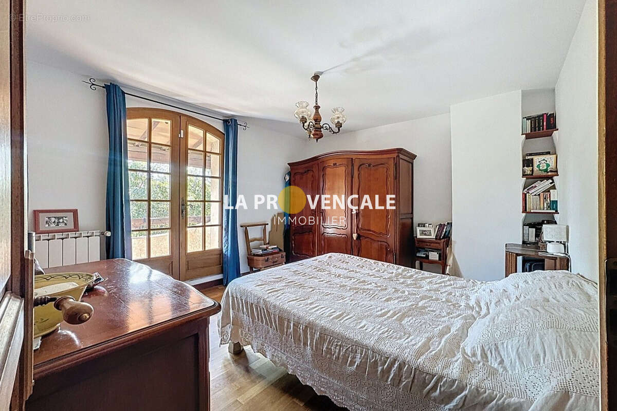 Maison 141 m² à Puyloubier  - photo 7