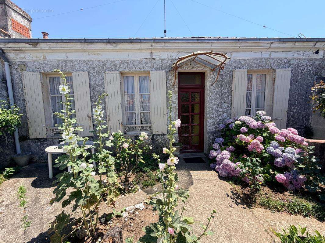 Maison à ROCHEFORT