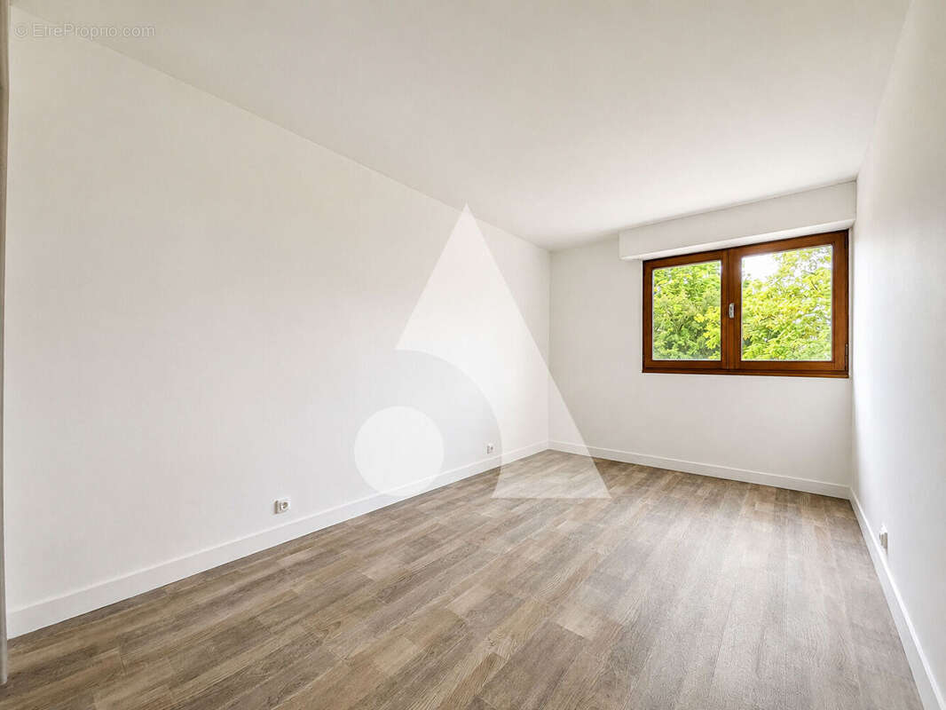 Appartement plein sud - vue seine - photo 13