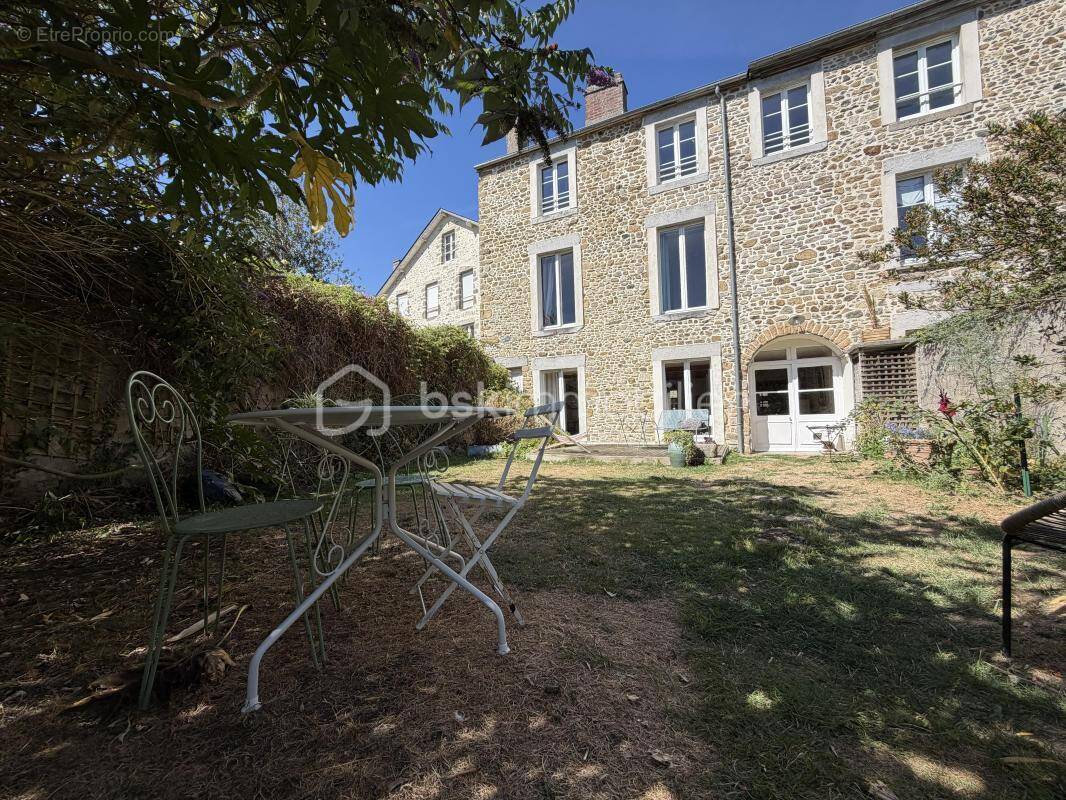 Maison à COUTANCES