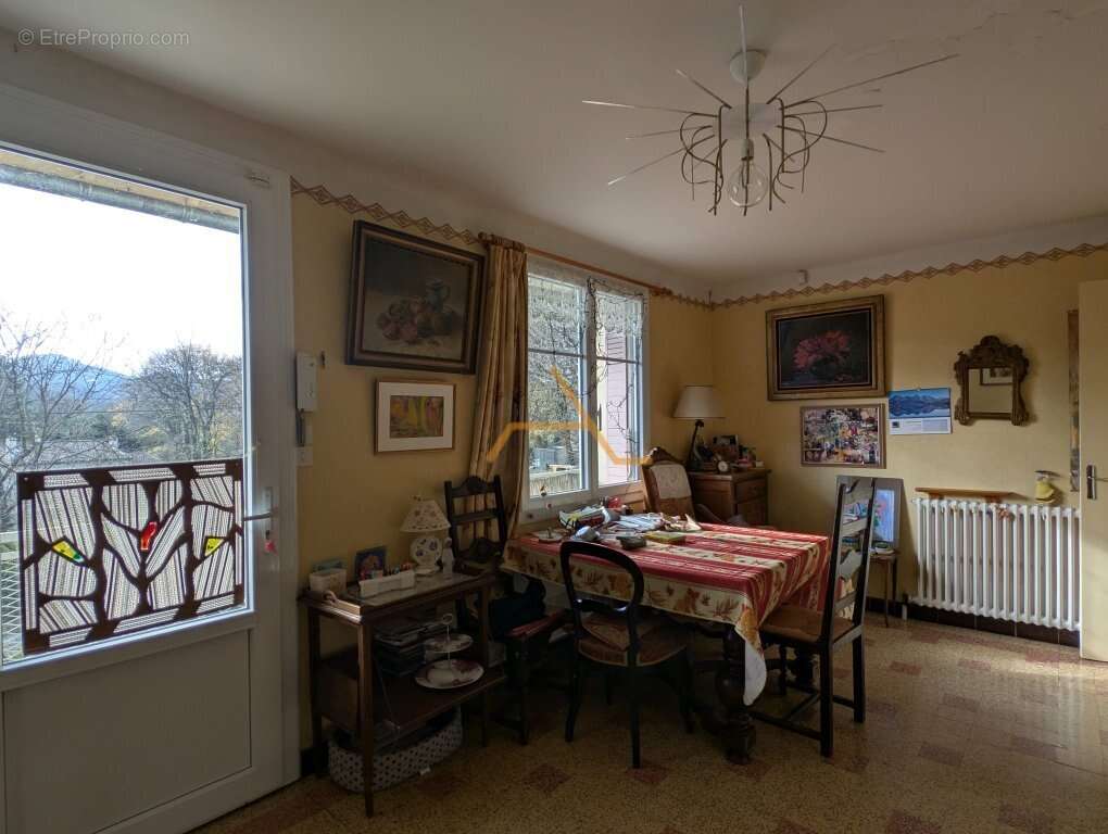 Maison à LE POET-LAVAL