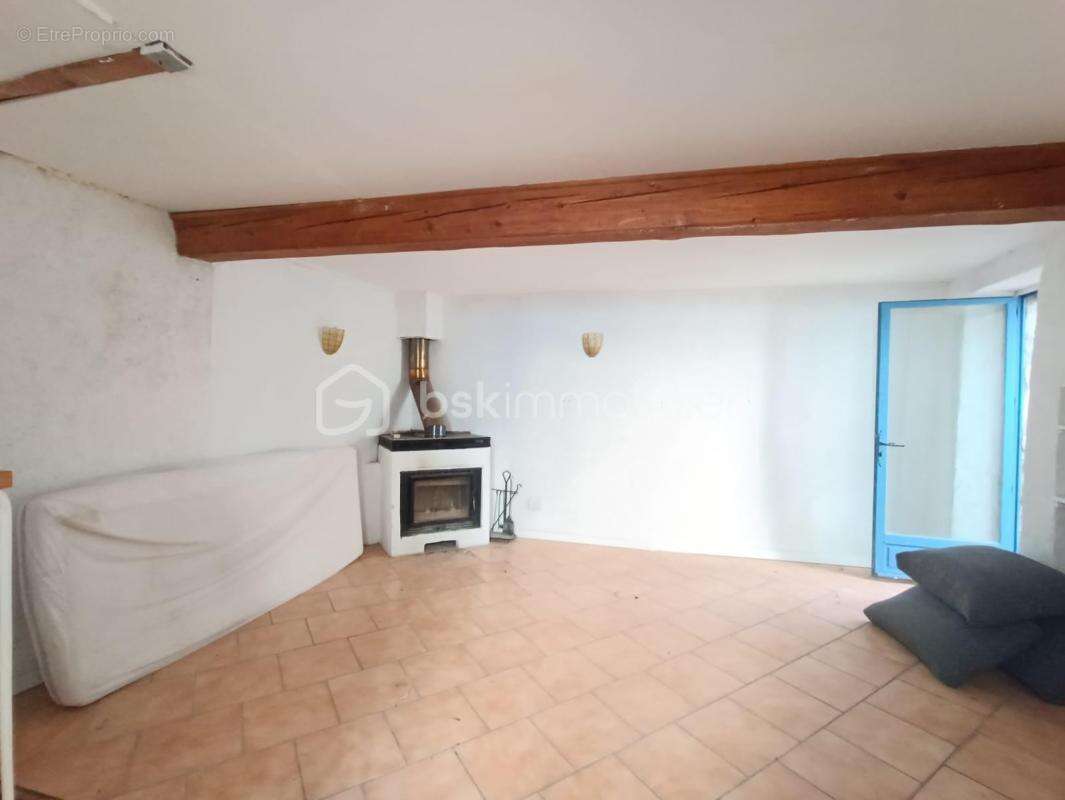 Maison à MONTESQUIEU-DES-ALBERES