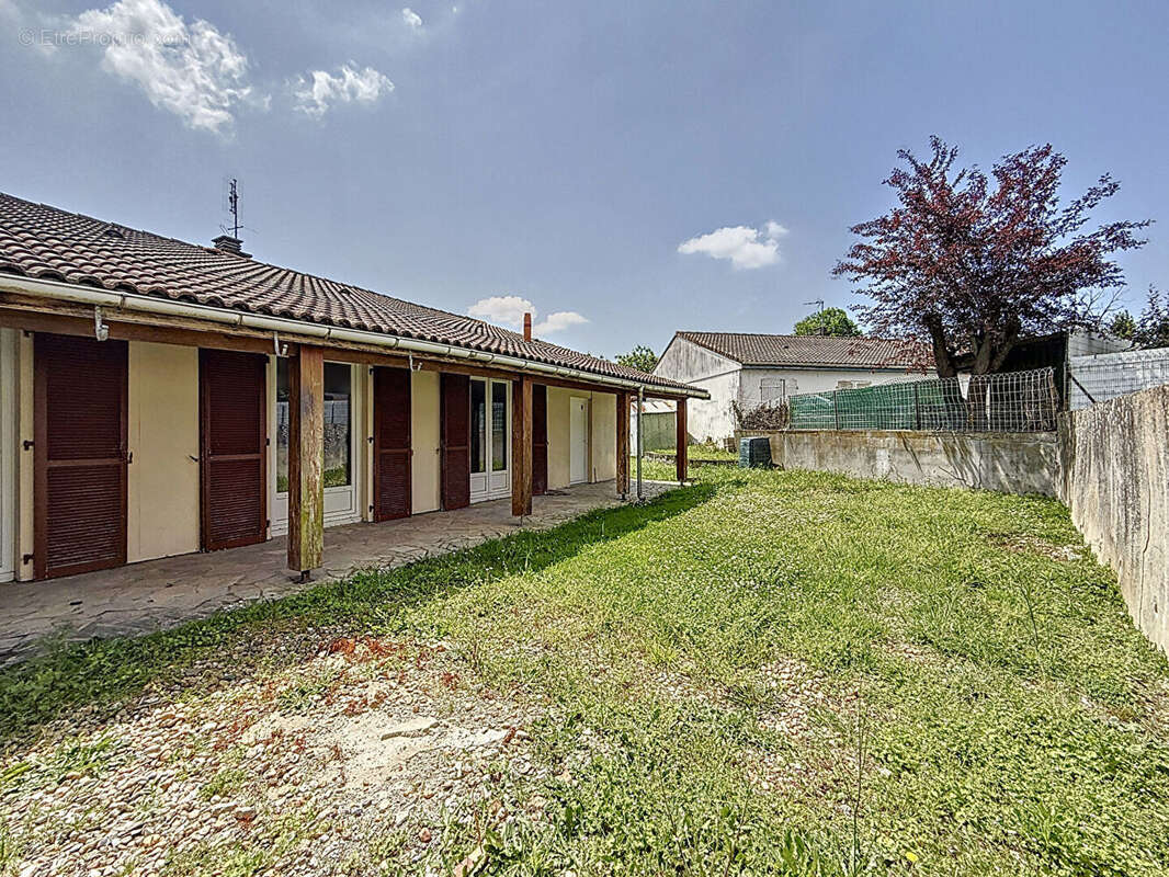 Maison à CARBON-BLANC