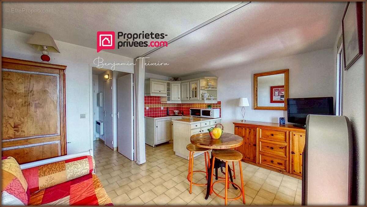 Appartement à ROQUEBRUNE-SUR-ARGENS