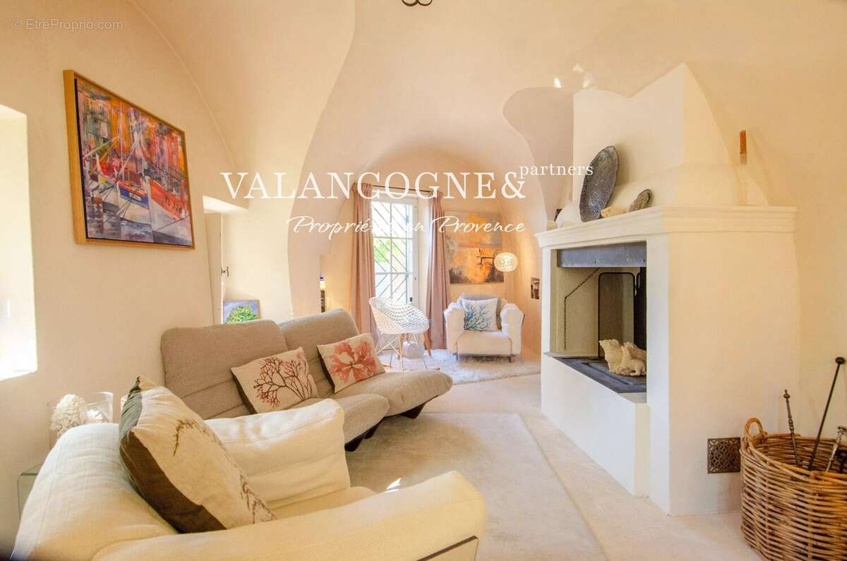 Charmante maison de village en pierre à Eygalières - photo 9