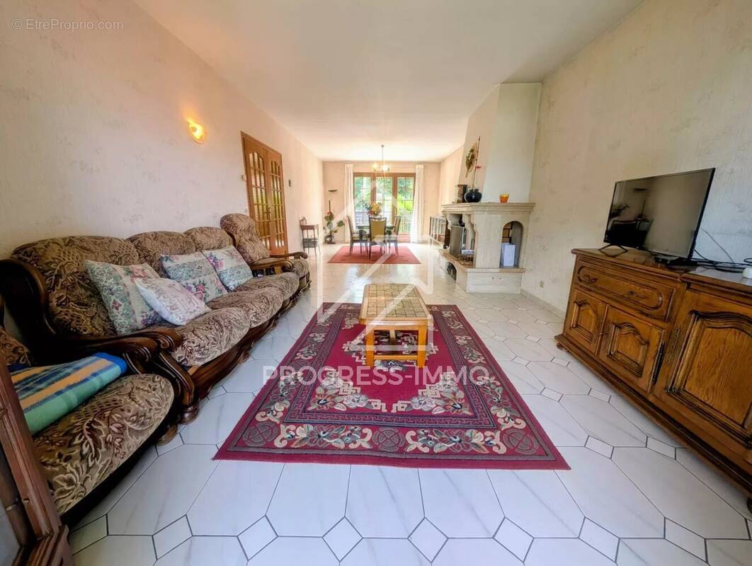 Maison à CHAMPIGNY-SUR-MARNE