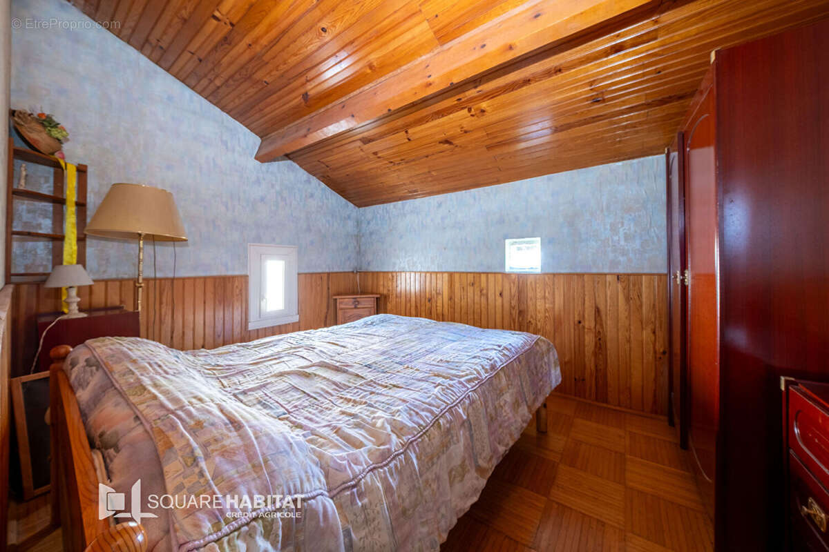 Maison à LA SALVETAT-SAINT-GILLES