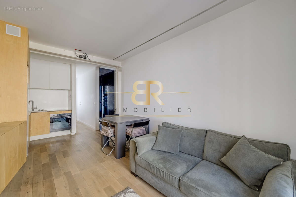 Appartement à PARIS-12E