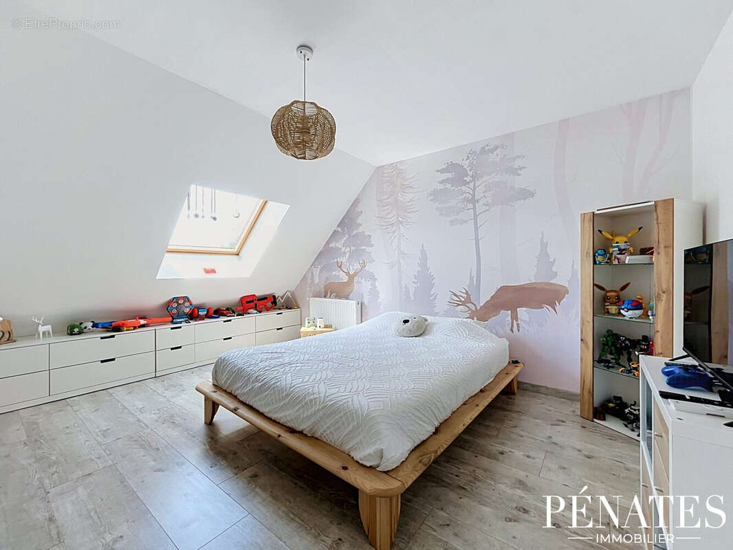 Maison 150 m² à Le Thuit-Signol  - photo 9