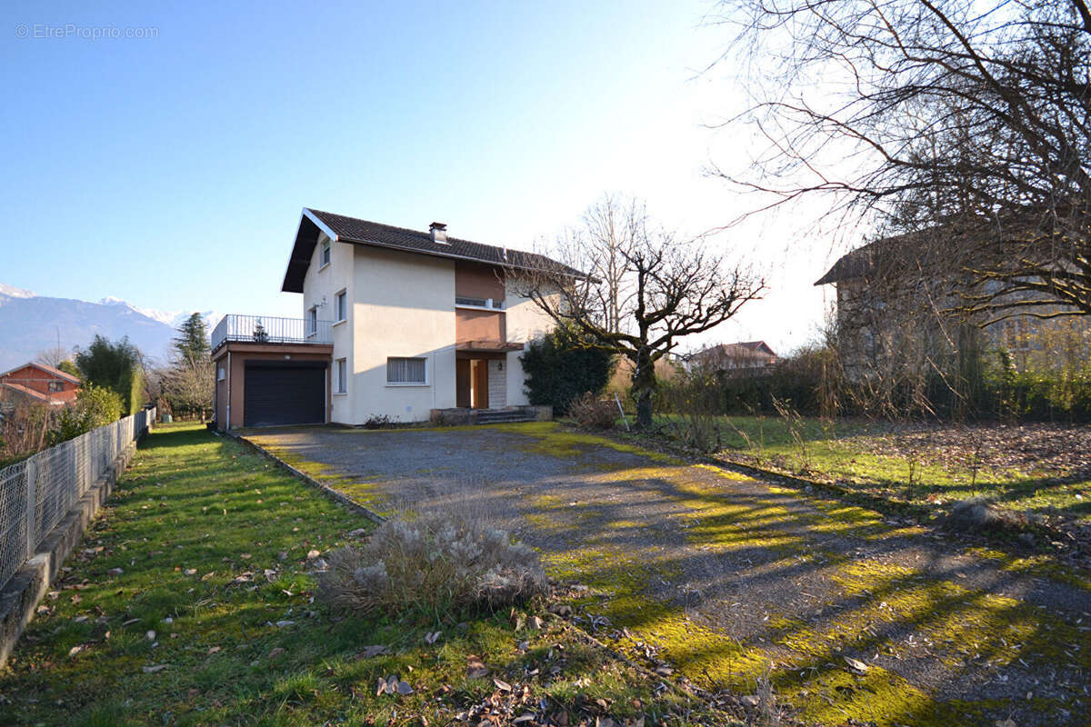 Maison à SAINT-JORIOZ