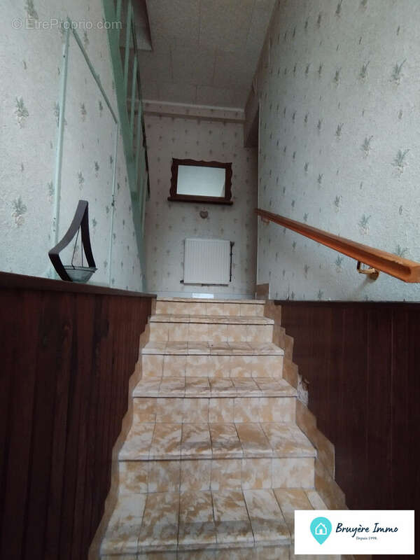 Maison à AVESNELLES