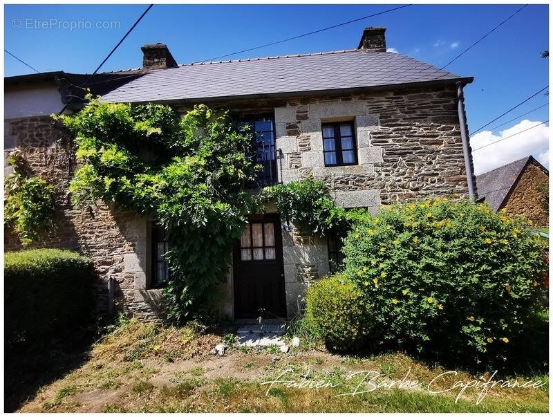 Maison à LOYAT