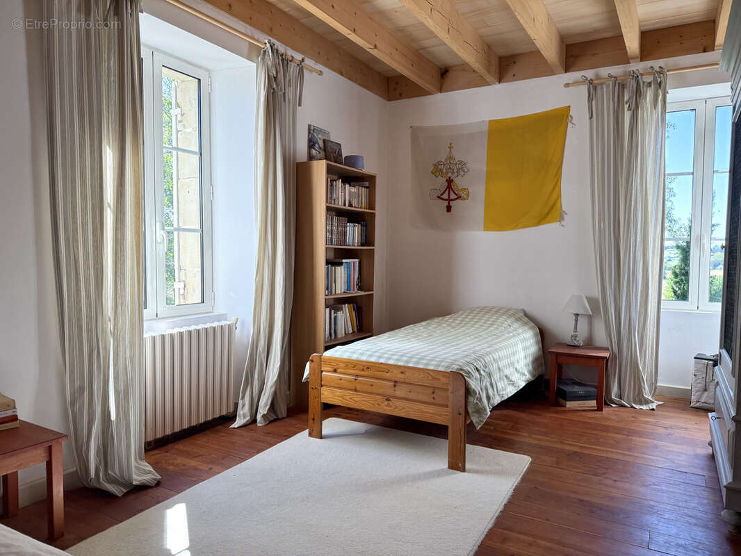 Maison à TOMBEBOEUF