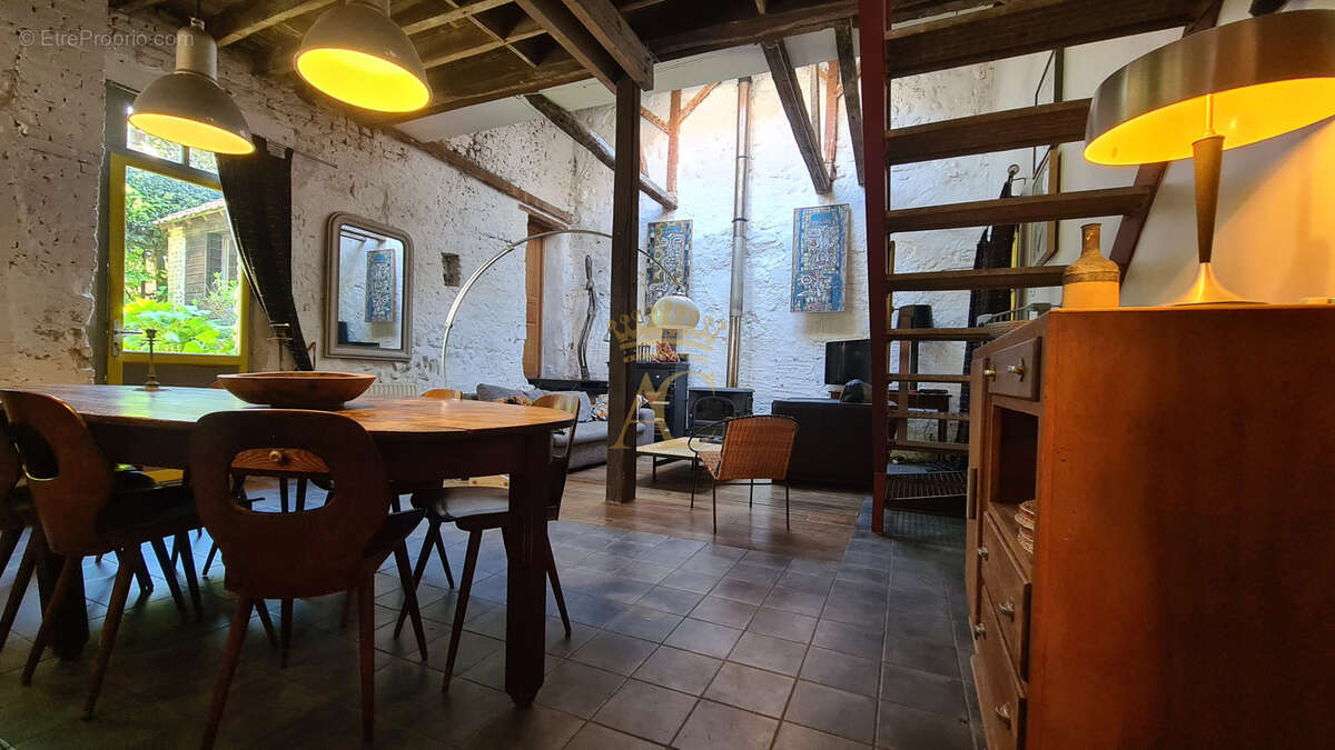 Maison à MONTREUIL