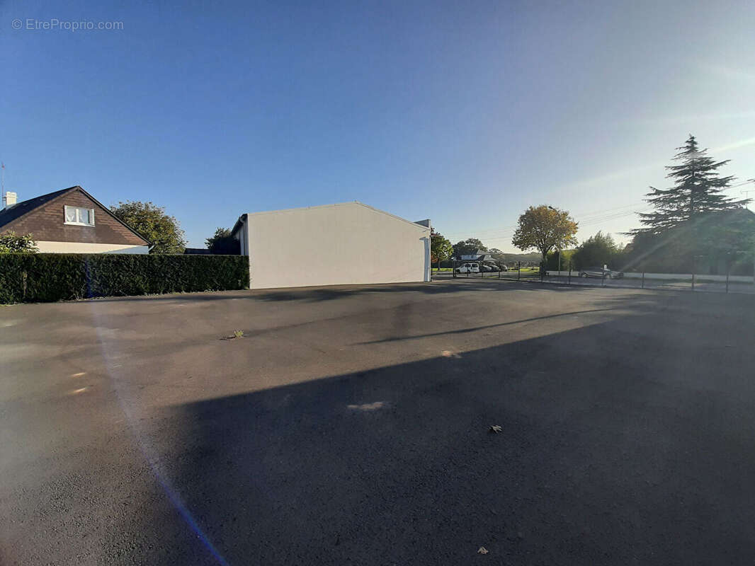 Commerce à LA MEILLERAYE-DE-BRETAGNE