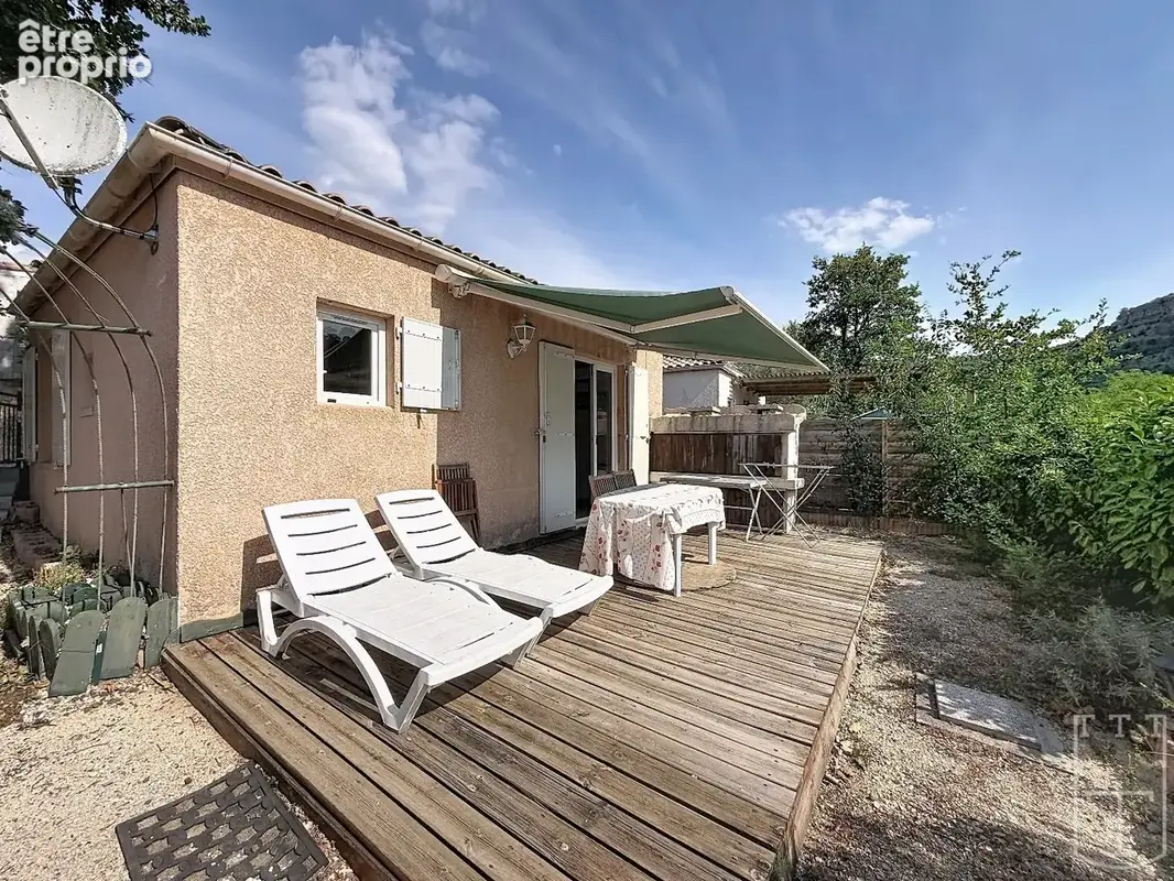 Maison à RUOMS