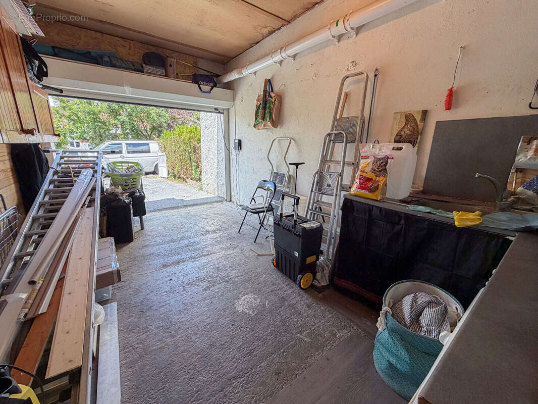 Charmante maison - 4 chambres - Garage - photo 15