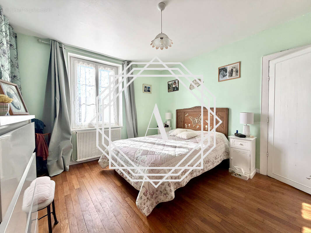 Maison à NOAILLES