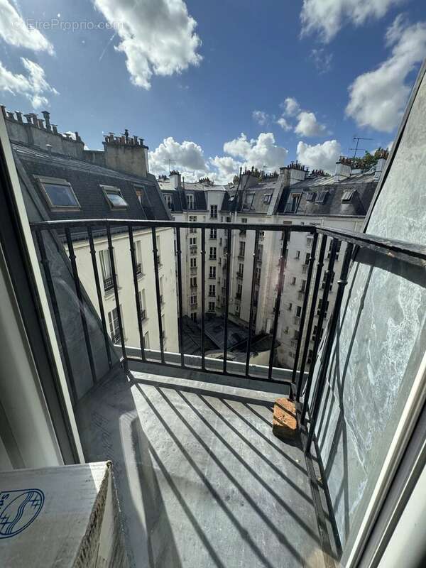 Appartement à PARIS-10E