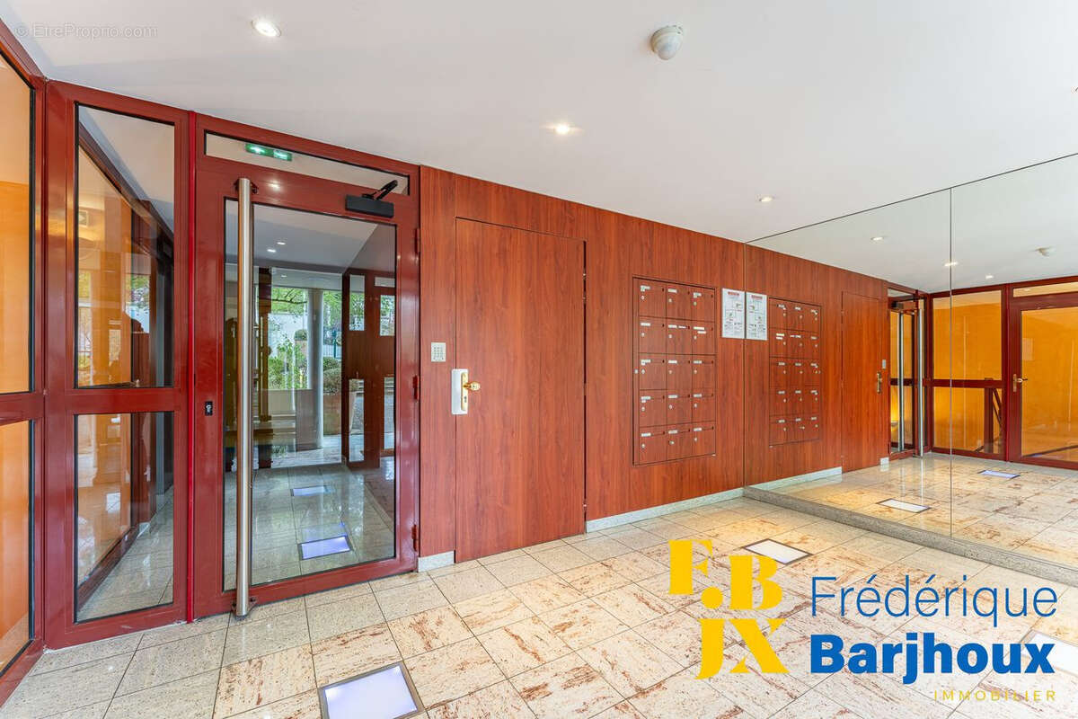 Appartement à CHARBONNIERES-LES-BAINS