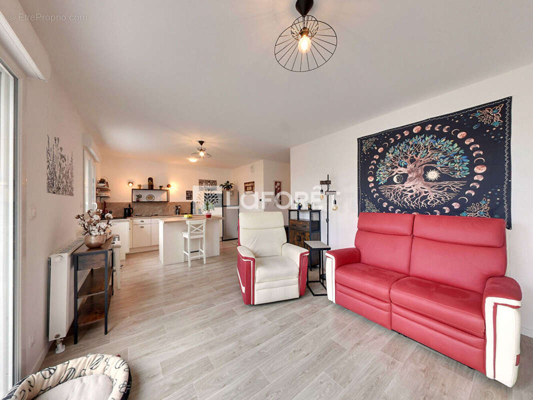 Appartement à FLEURY-SUR-ORNE