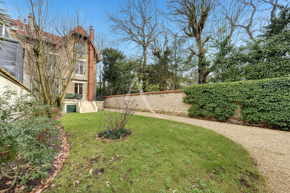 Maison à NOGENT-SUR-MARNE