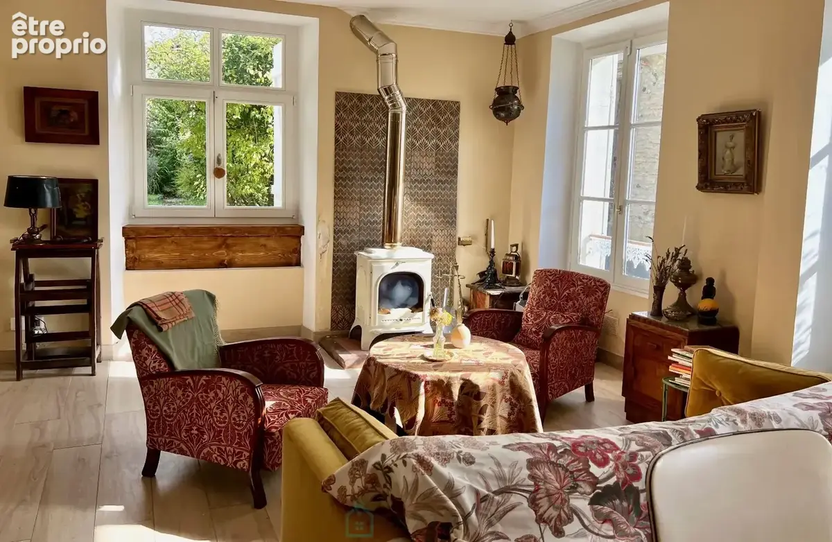 Maison de charme avec dépendances - photo 9
