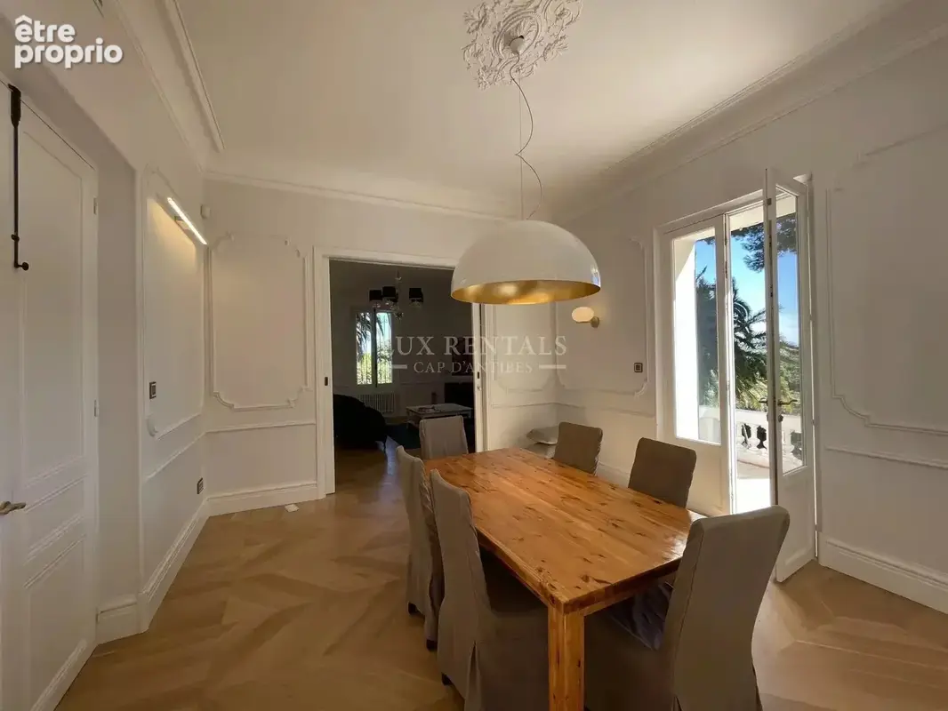 Villa en vente à Antibes dans un quartier résidentiel - photo 9