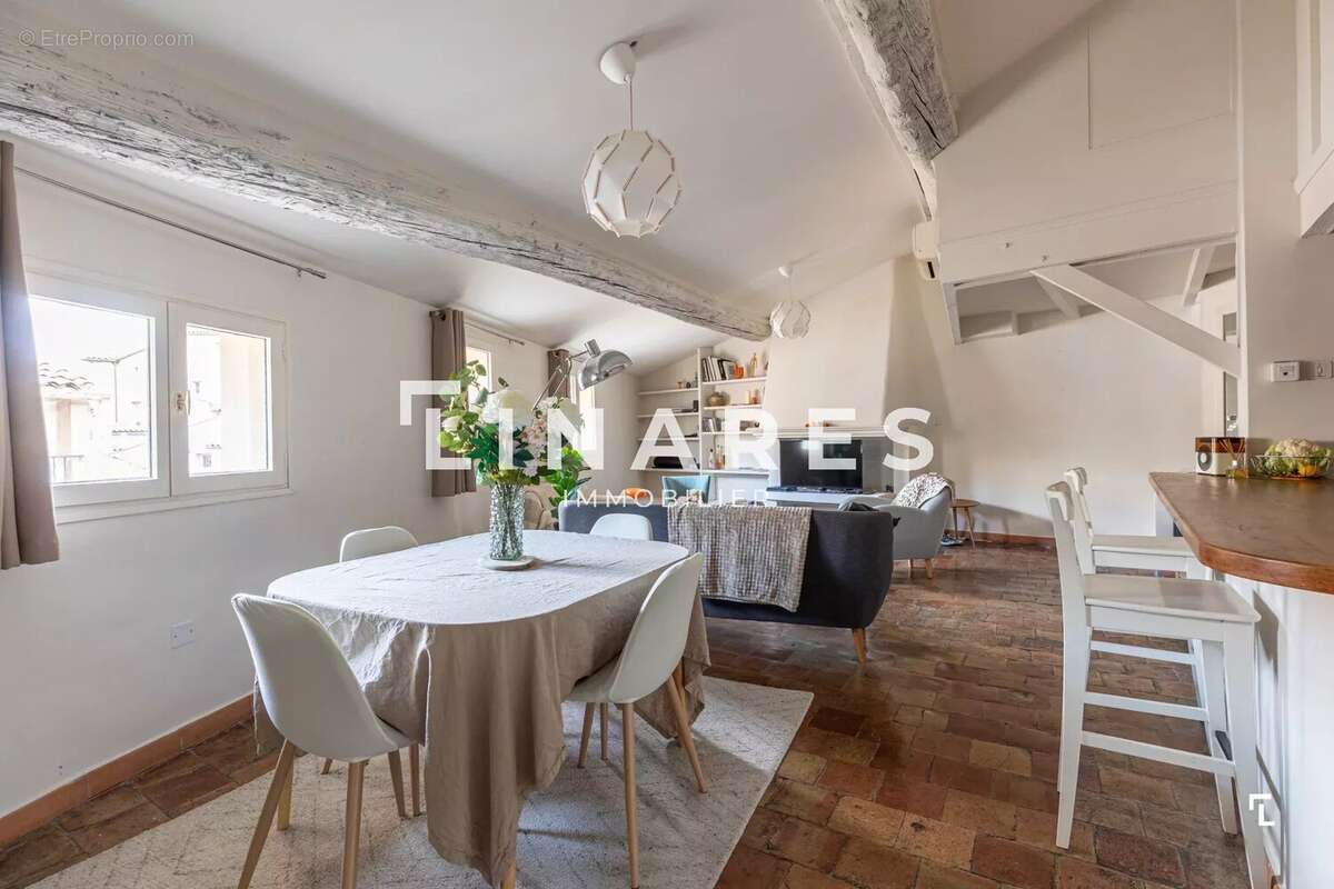 Appartement à AIX-EN-PROVENCE