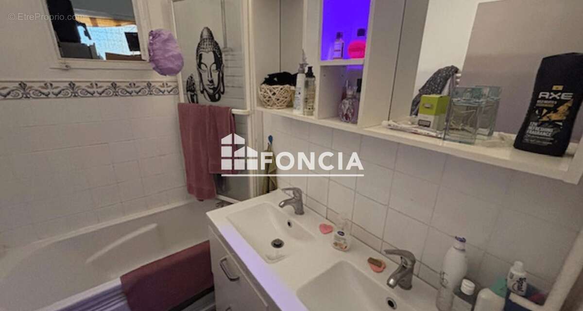 TOULON OUEST Ravissant T3  vendu LOUE avec locataire sérieuse depuis 12 ans - photo 7