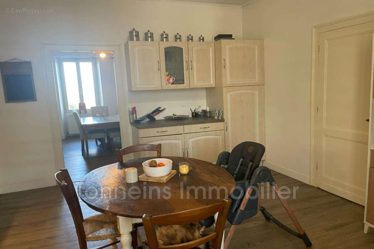 Maison à TOMBEBOEUF