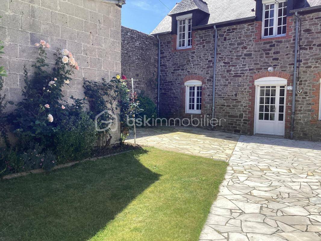 Maison à LANVALLAY