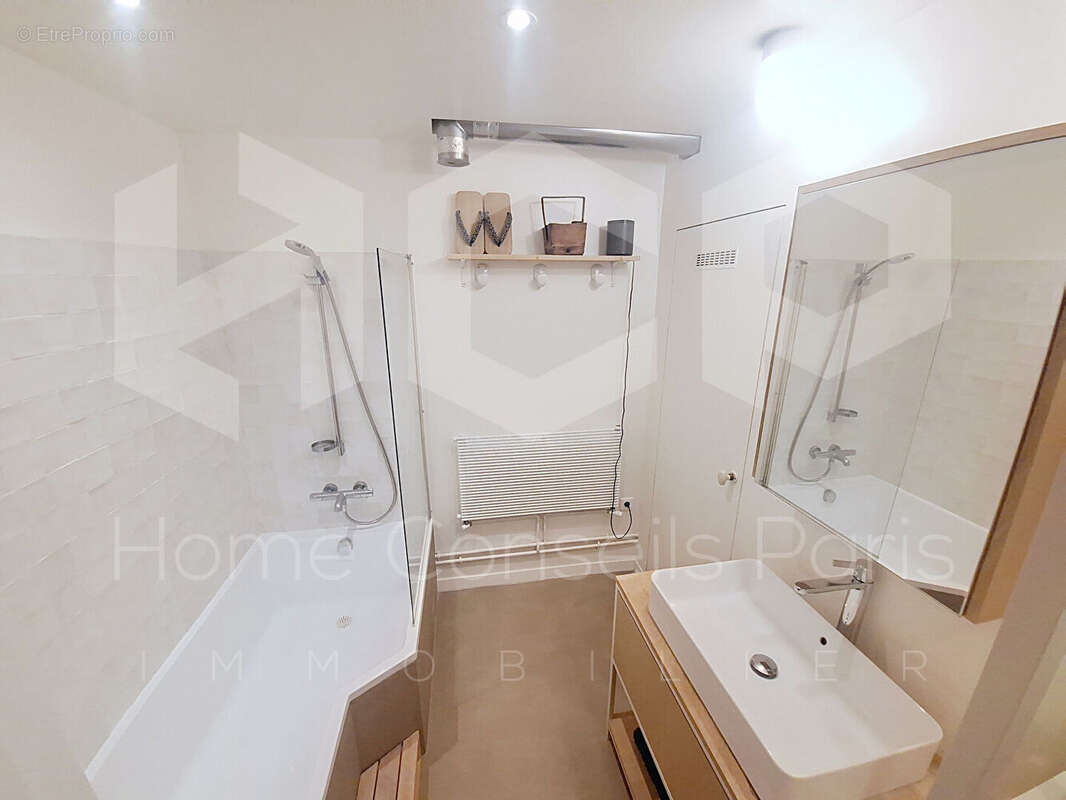 Appartement à PARIS-20E